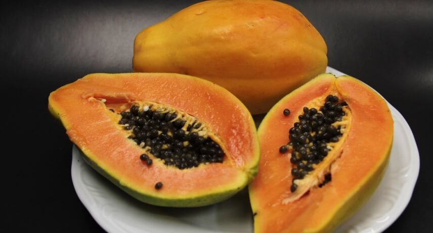 25 Fruits of Madeira Island - Papaya